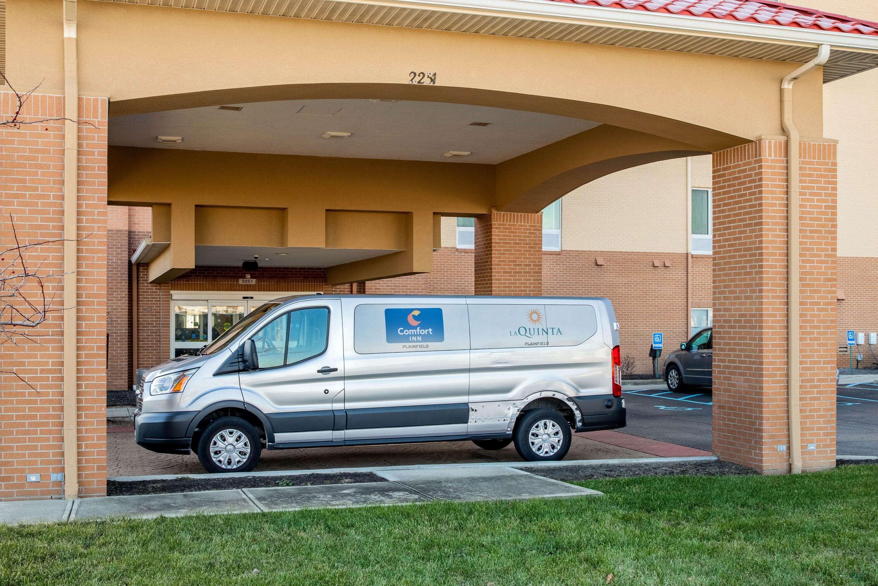 La Quinta By Wyndham Indianapolis Airport Plainfield Hotel Exterior foto