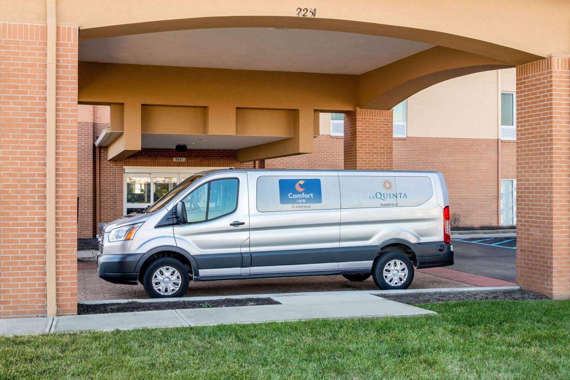 La Quinta By Wyndham Indianapolis Airport Plainfield Hotel Exterior foto